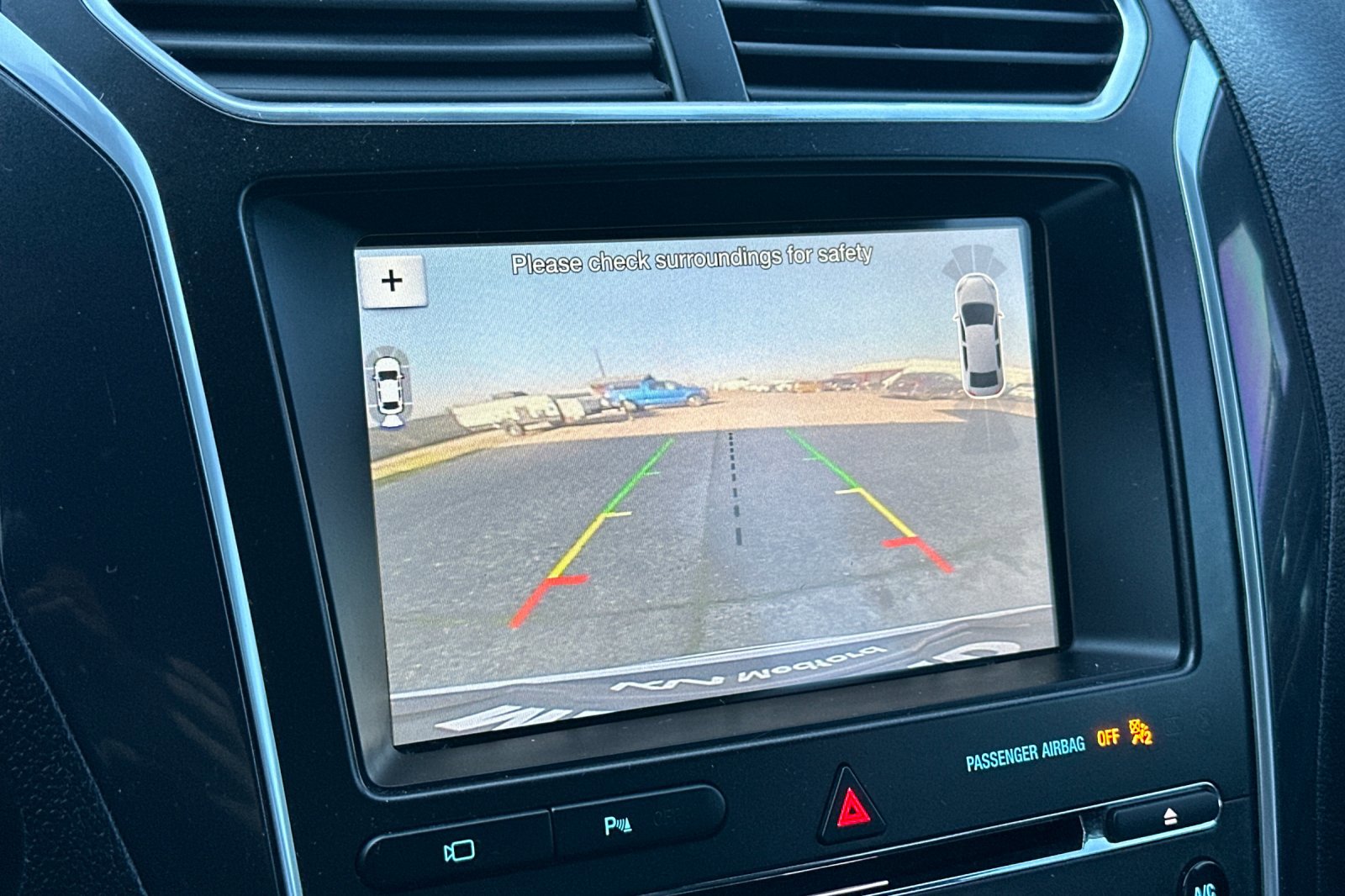 Used 2017 Ford Explorer Limited image 22