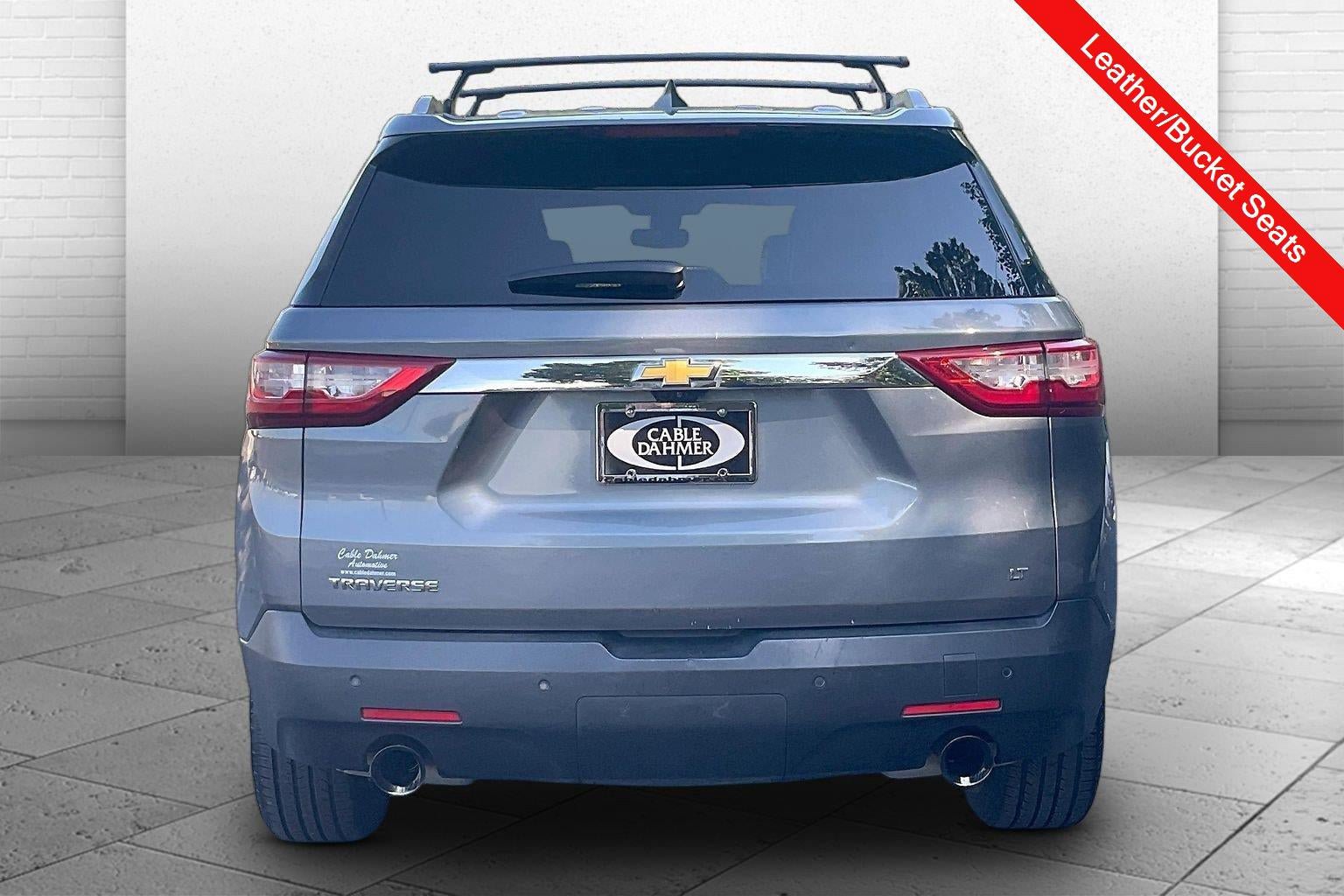 Used 2018 Chevrolet Traverse LT w/ LPO, 'HIT The Road' Package FWD image 3