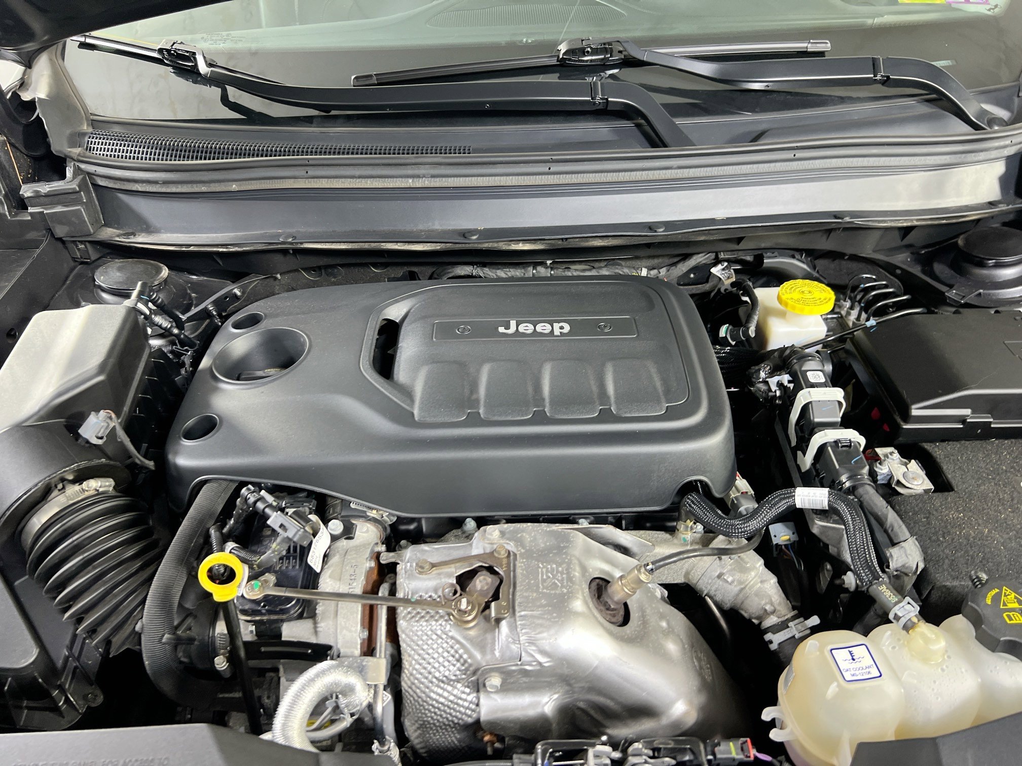 Used 2022 Jeep Cherokee Limited AWD/4WD image 29