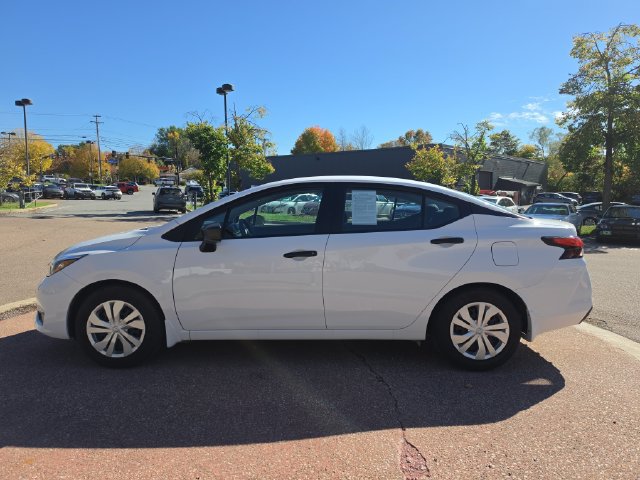 Used 2025 Nissan Versa S w/ Trunk Package FWD image 2