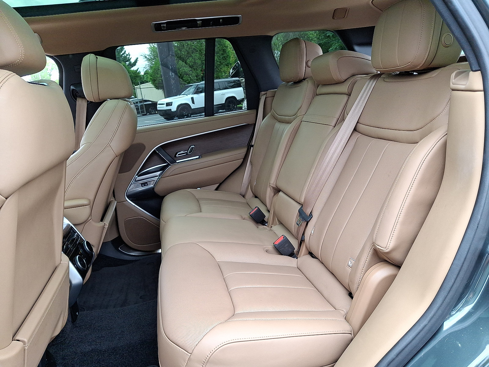 Certified 2023 Land Rover Range Rover SE AWD/4WD image 19