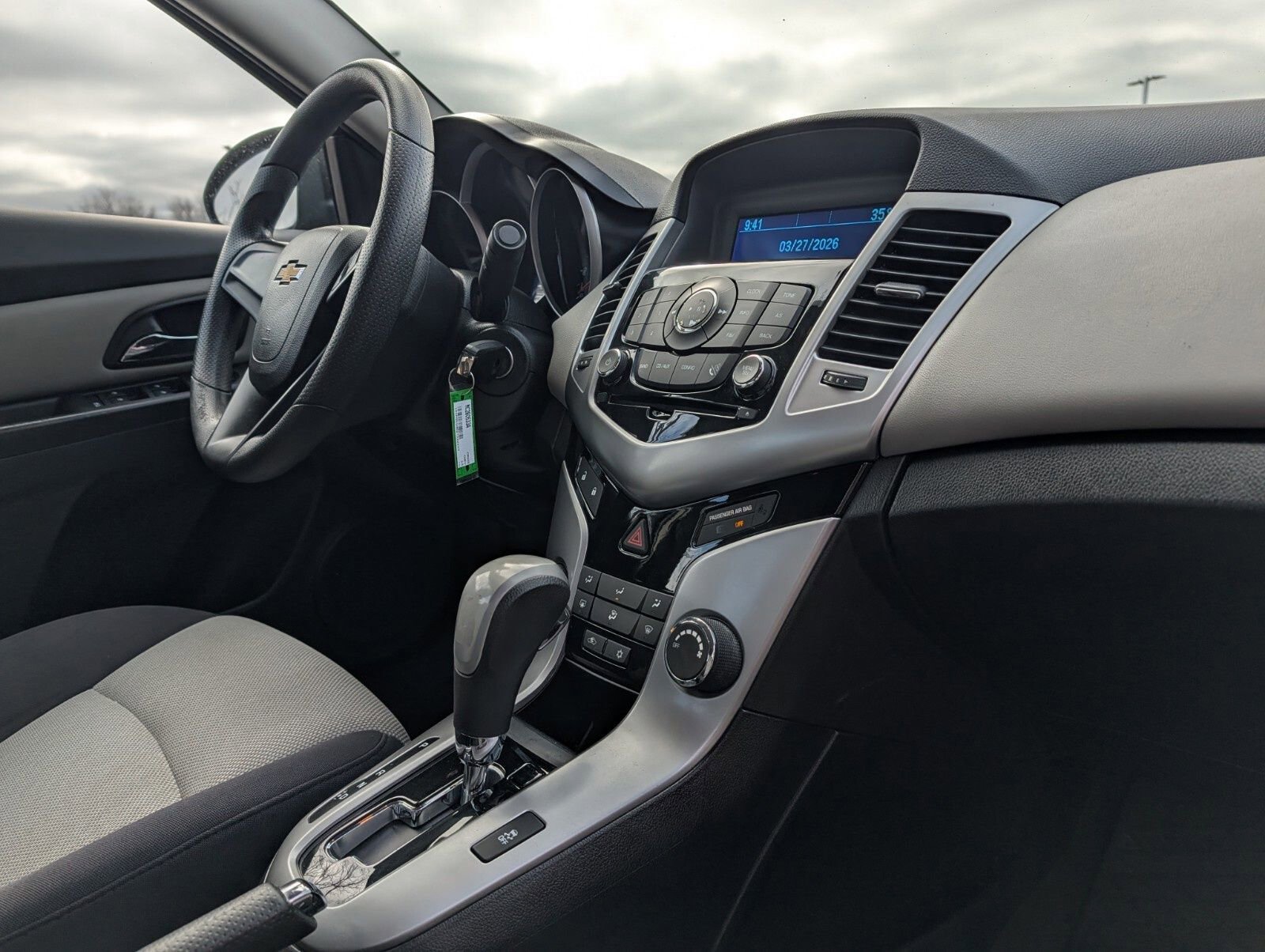 Used 2013 Chevrolet Cruze LS image 16