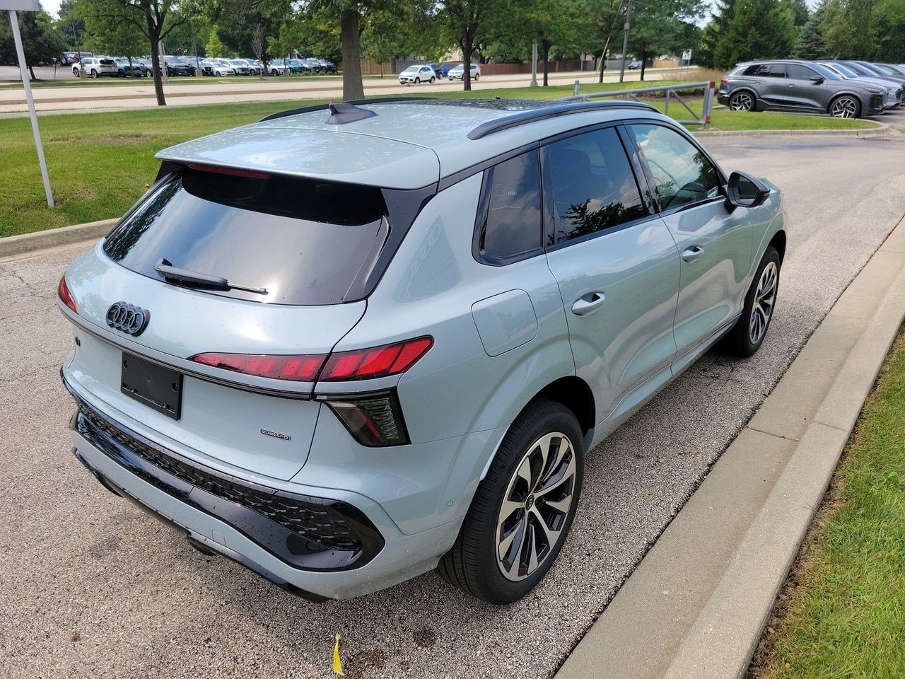 New 2026 Audi Q3 quattro 2.0T AWD/4WD image 36