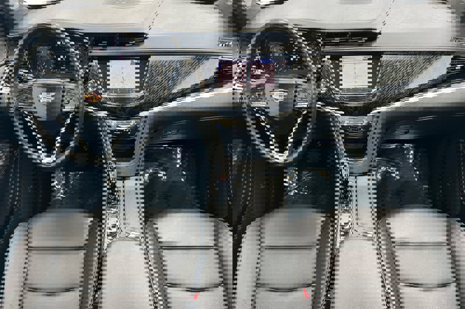 Used 2025 Cadillac XT6 Premium Luxury w/ Technology Package image 4