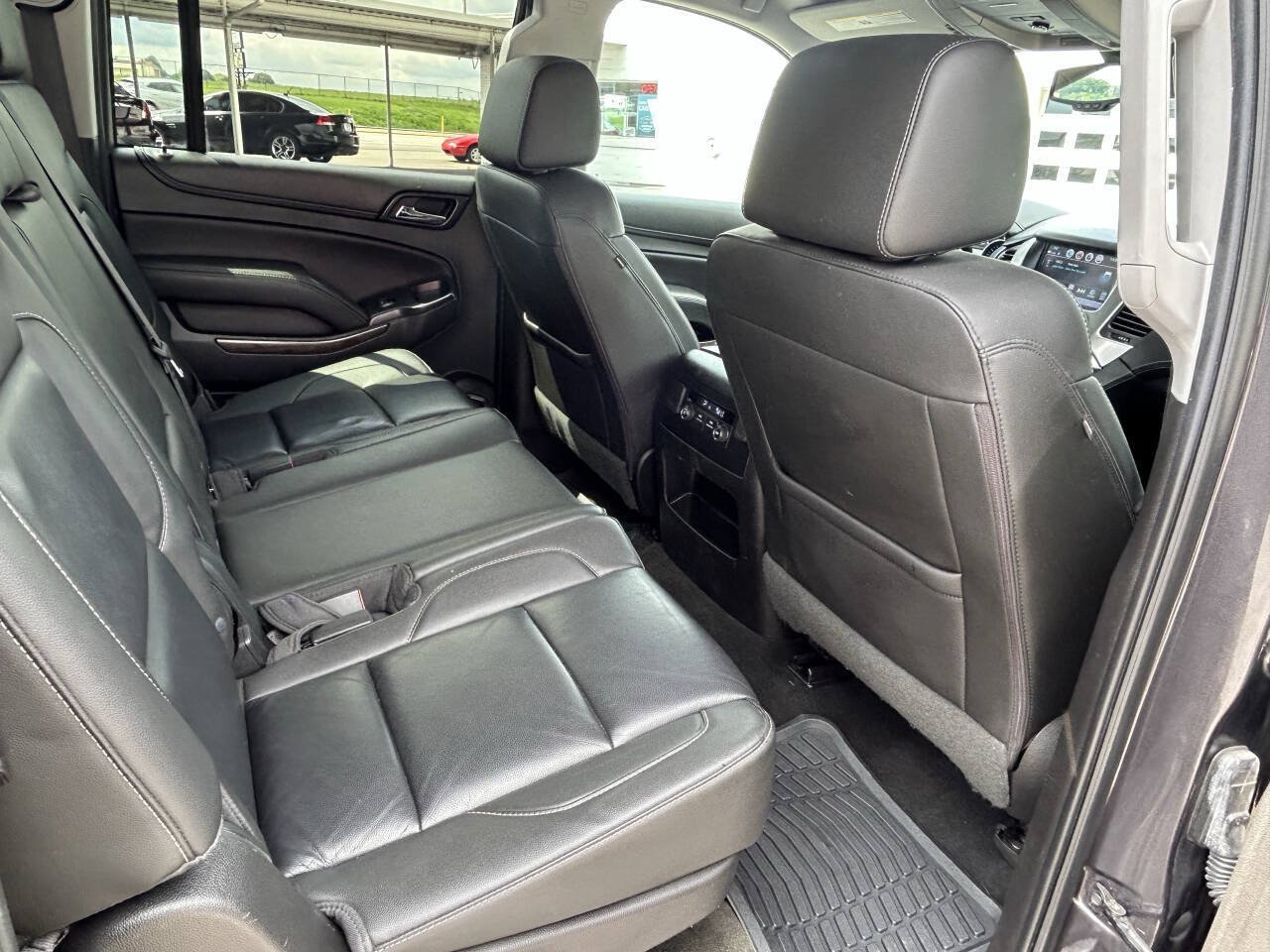 Used 2018 Chevrolet Suburban LT AWD/4WD image 20