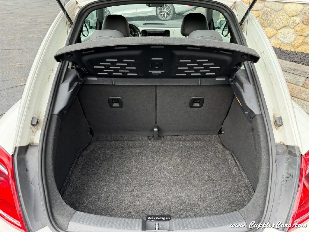 Used 2013 Volkswagen Beetle 2.5 FWD image 8