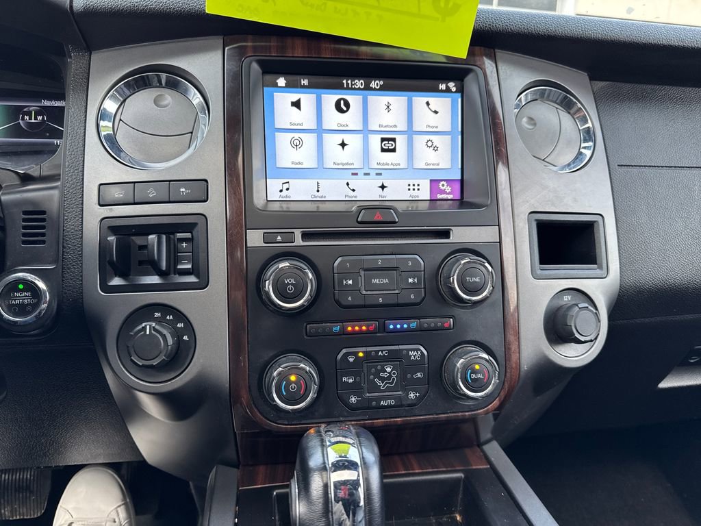 Used 2017 Ford Expedition Max Platinum image 18