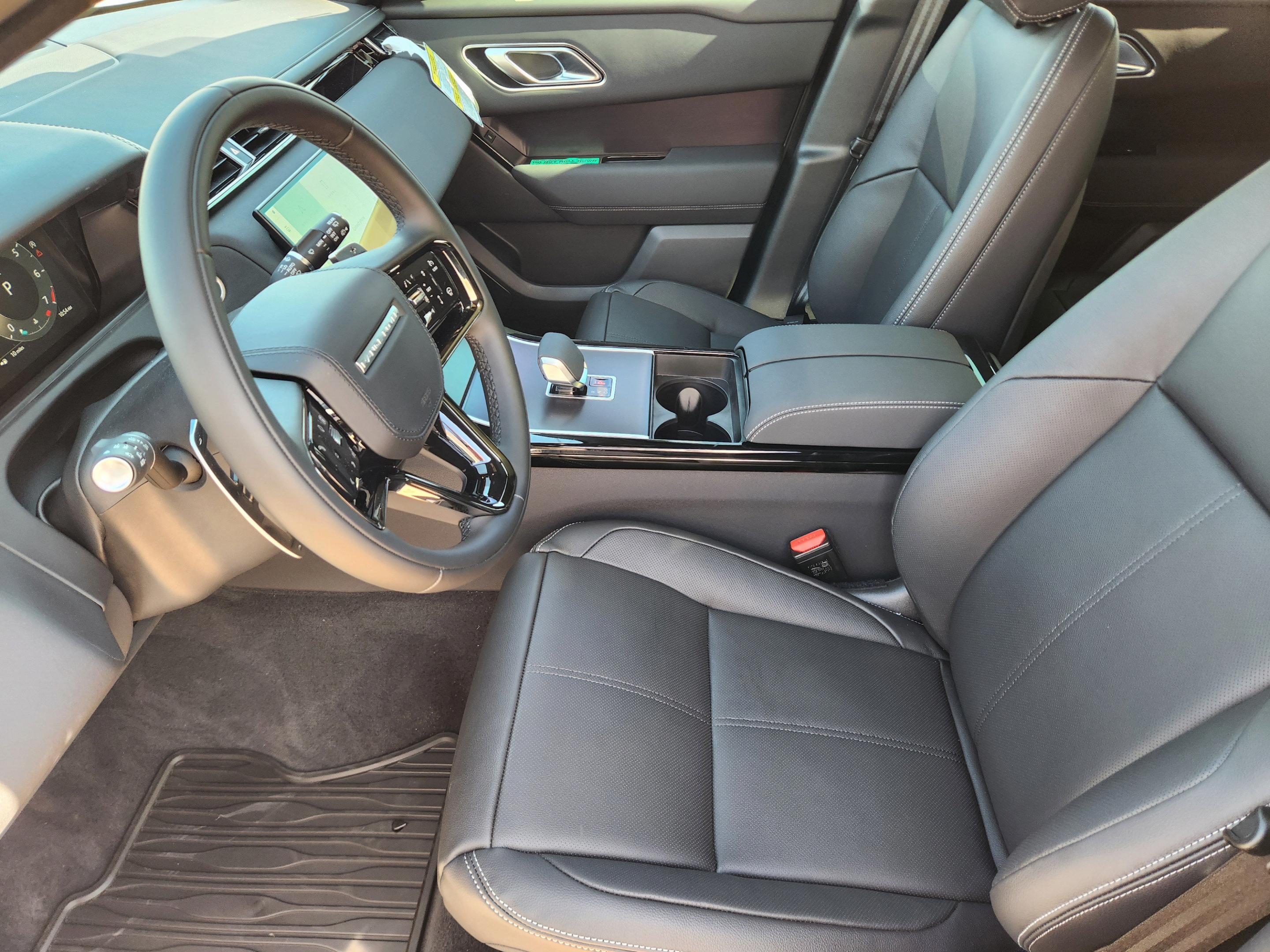 New 2026 Land Rover Range Rover Velar Belgravia AWD/4WD image 8