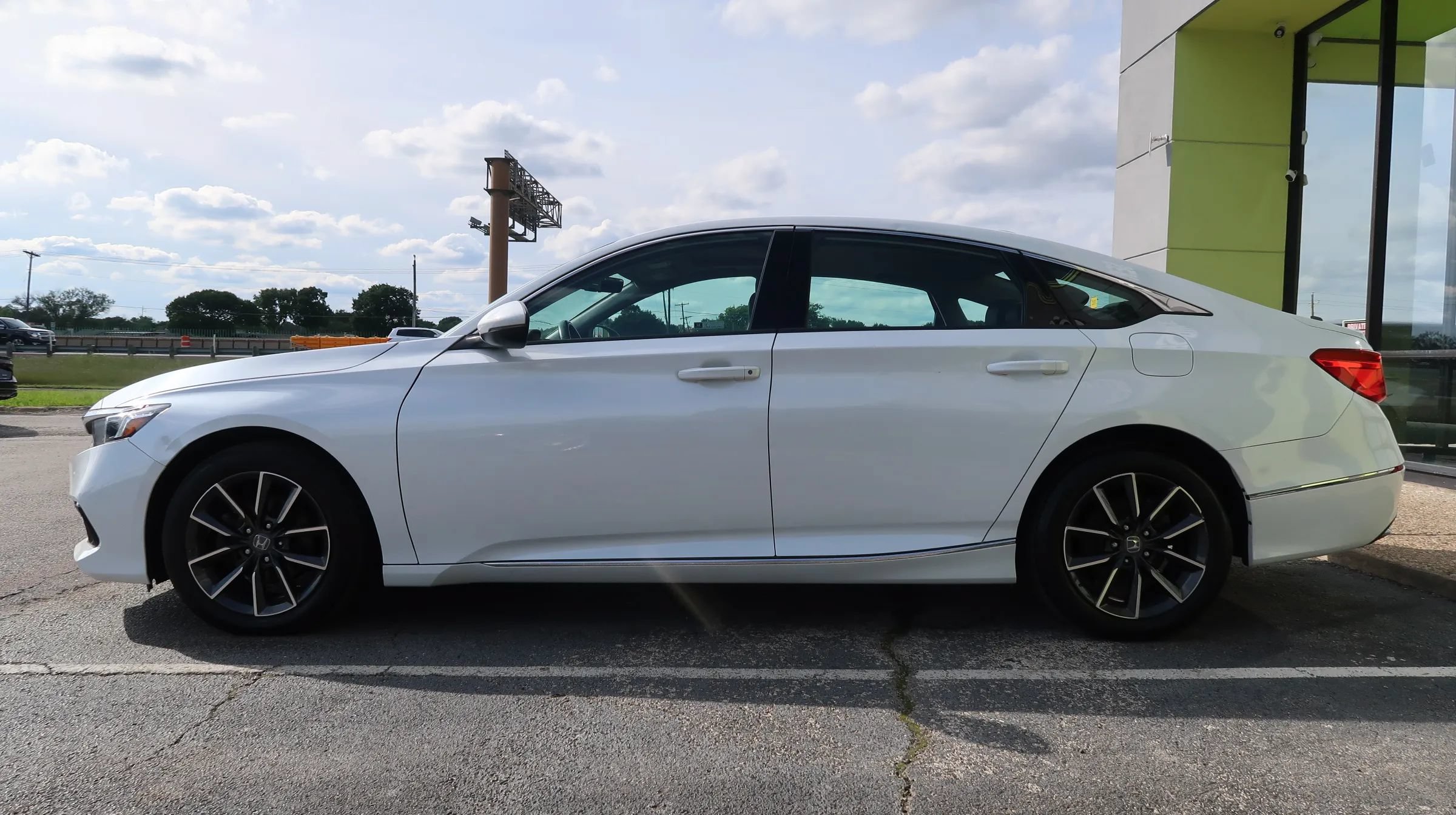 Used 2021 Honda Accord EX-L image 5