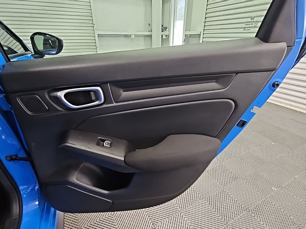 Used 2023 Honda Civic Sport image 32
