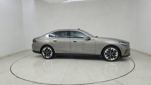 Used 2025 BMW 530i RWD image 67