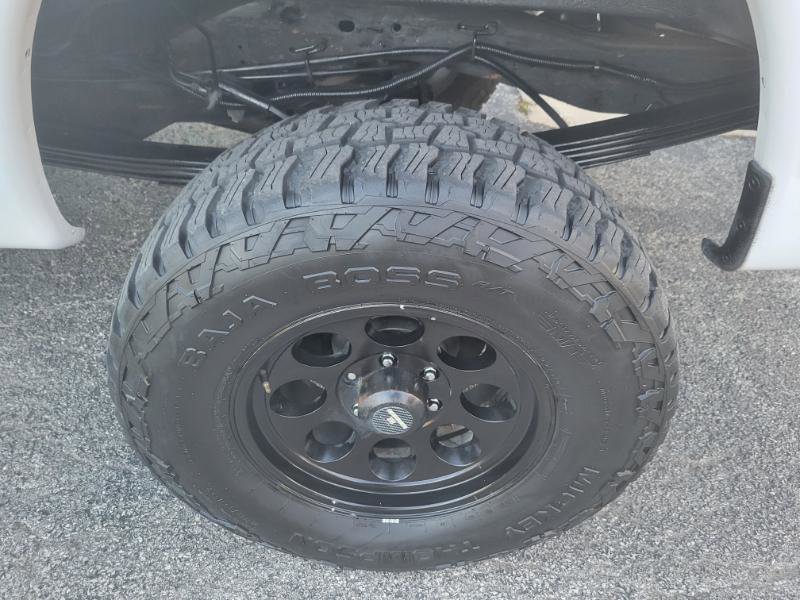 Used 2011 Chevrolet Express 1500 AWD image 6