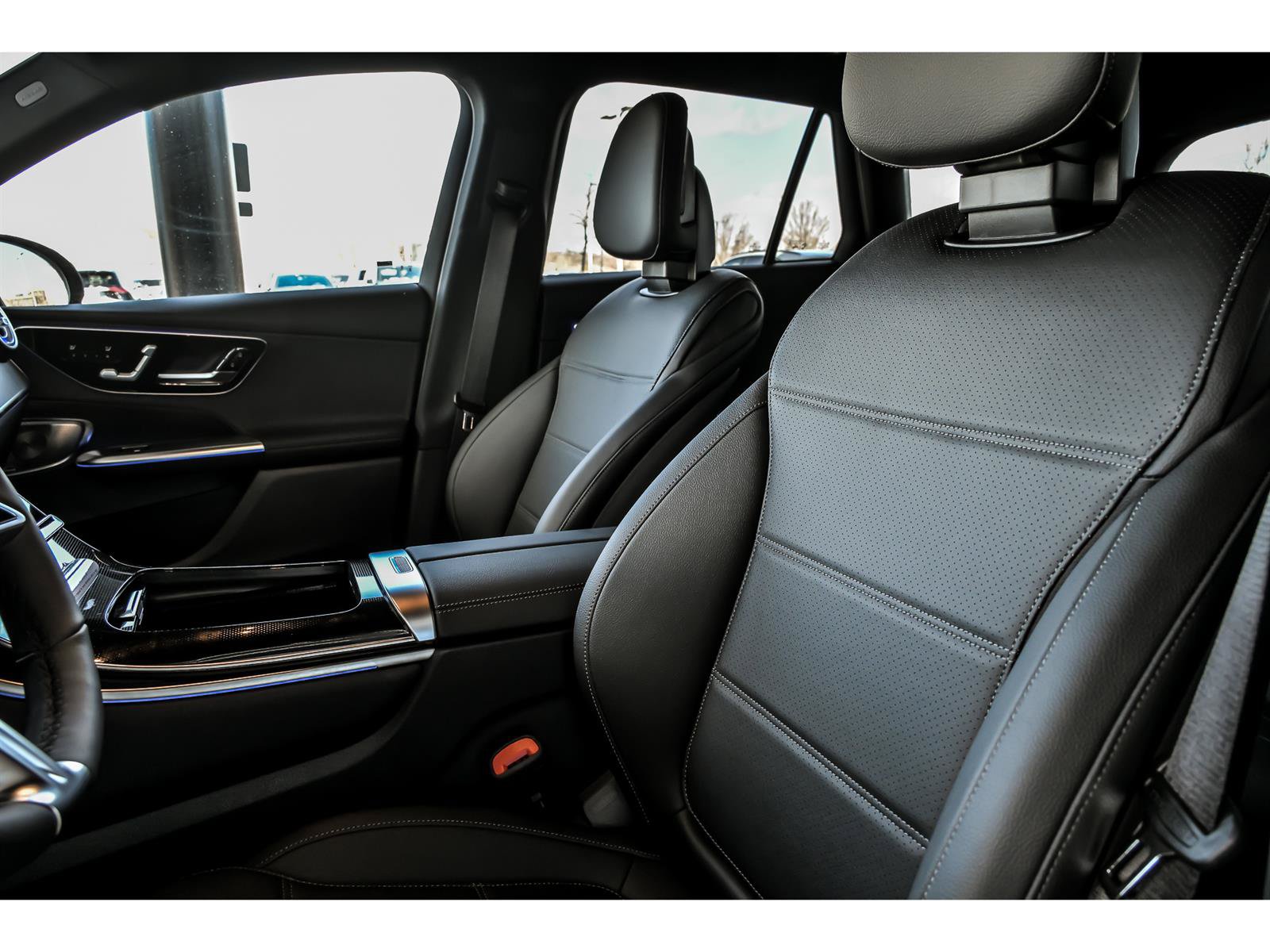 Certified 2026 Mercedes-Benz GLC 300 4MATIC image 7