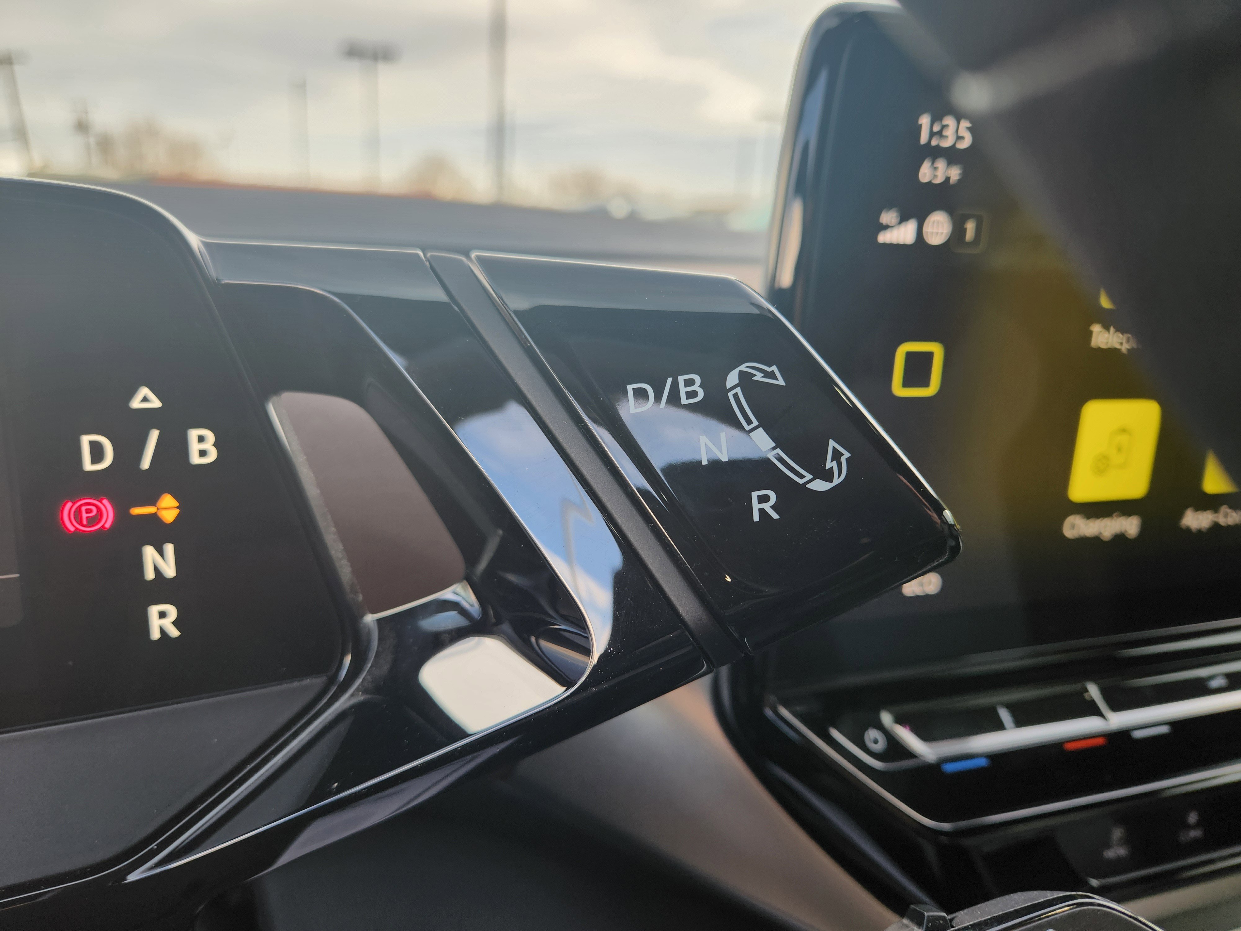 Certified 2023 Volkswagen ID.4 Pro image 14