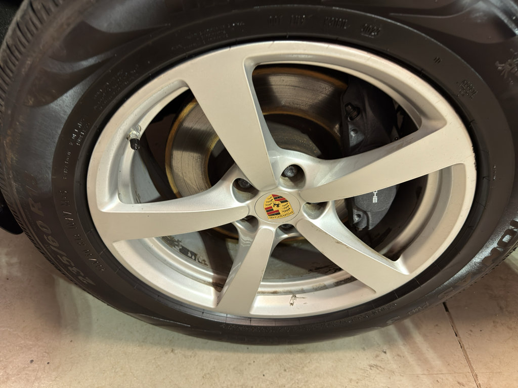 Used 2017 Porsche Macan AWD/4WD image 31