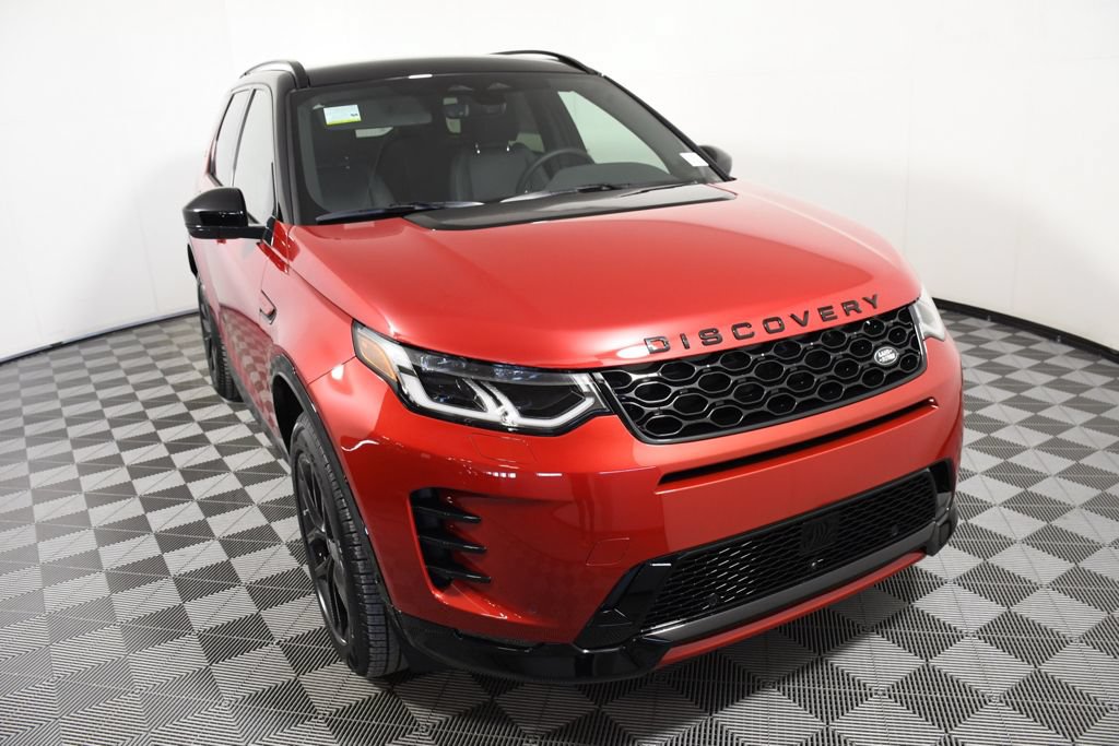 Certified 2025 Land Rover Discovery Sport Dynamic SE AWD/4WD image 9