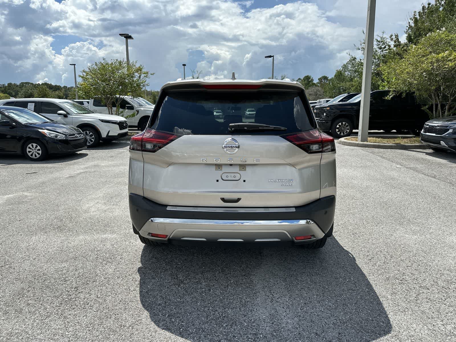 Used 2021 Nissan Rogue Platinum AWD/4WD image 7