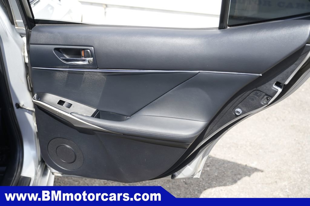 Used 2015 Lexus IS 250 image 32