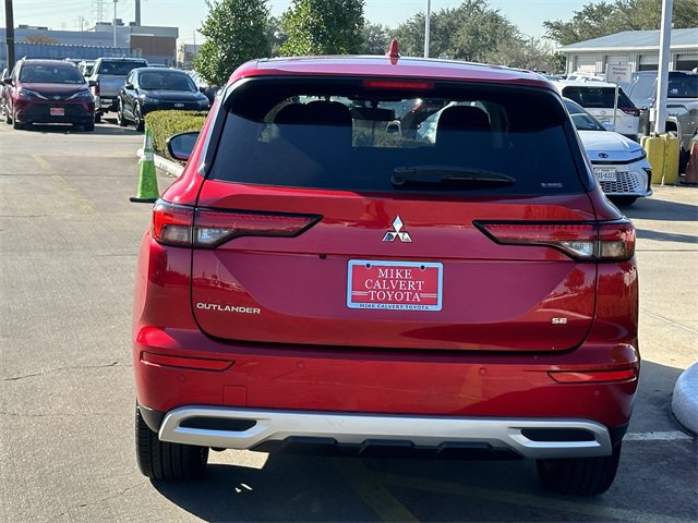 Used 2024 Mitsubishi Outlander SE image 6