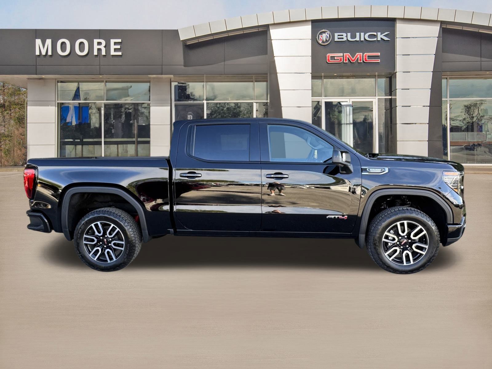 New 2026 GMC Sierra 1500 AT4 w/ Technology Package image 3