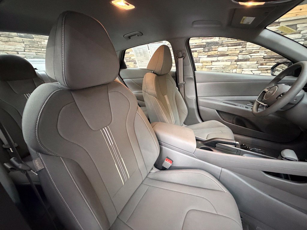 Certified 2024 Hyundai Elantra SEL FWD image 27