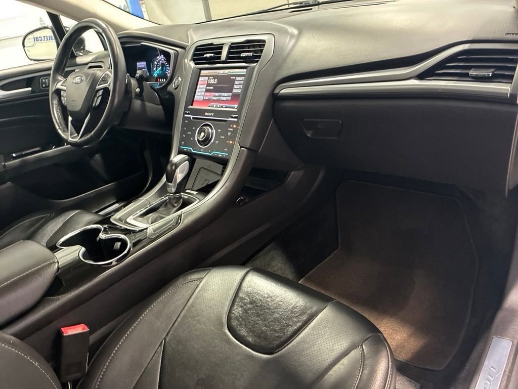 Used 2014 Ford Fusion Titanium FWD image 30