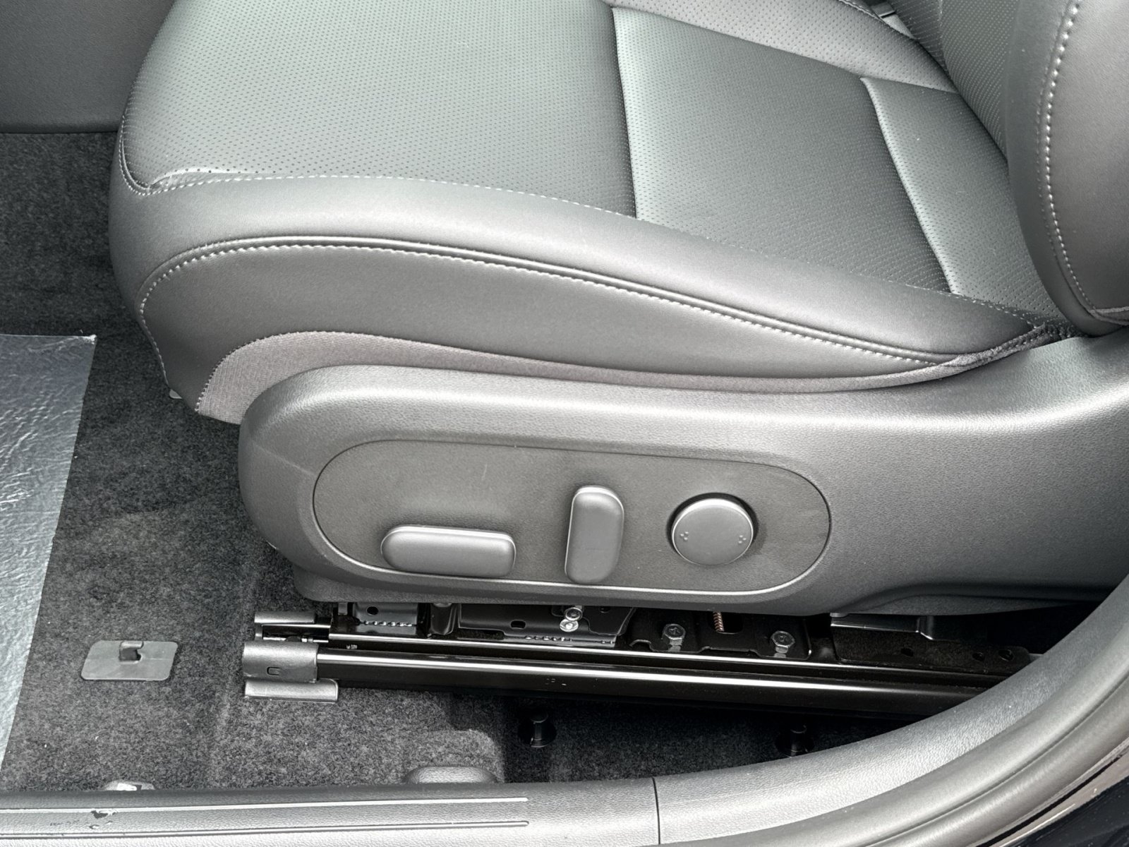 New 2026 Hyundai Kona Limited AWD/4WD image 14
