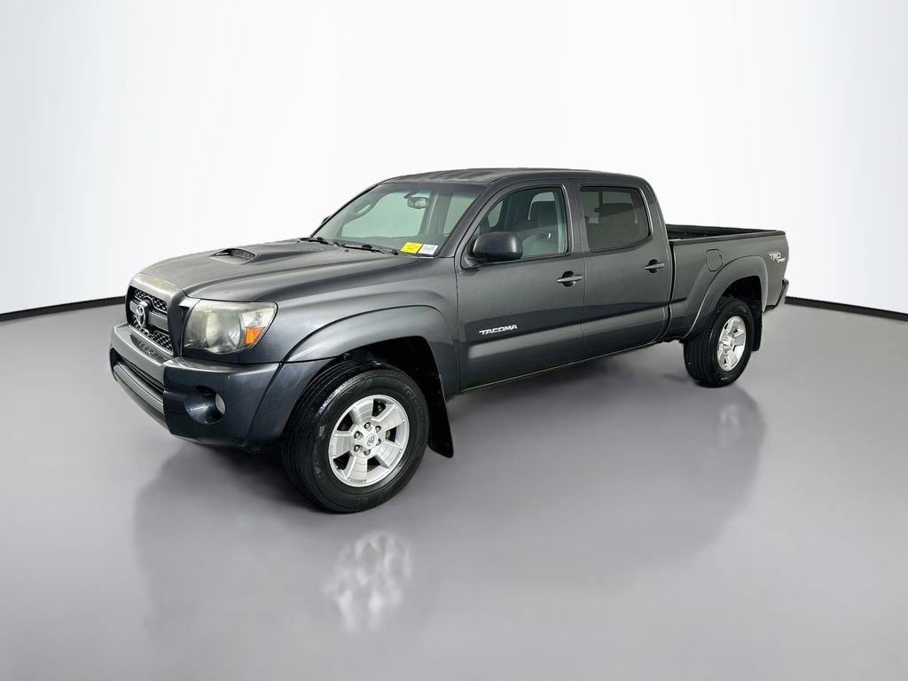 Used 2011 Toyota Tacoma PreRunner w/ TRD Sport Pkg RWD video 3