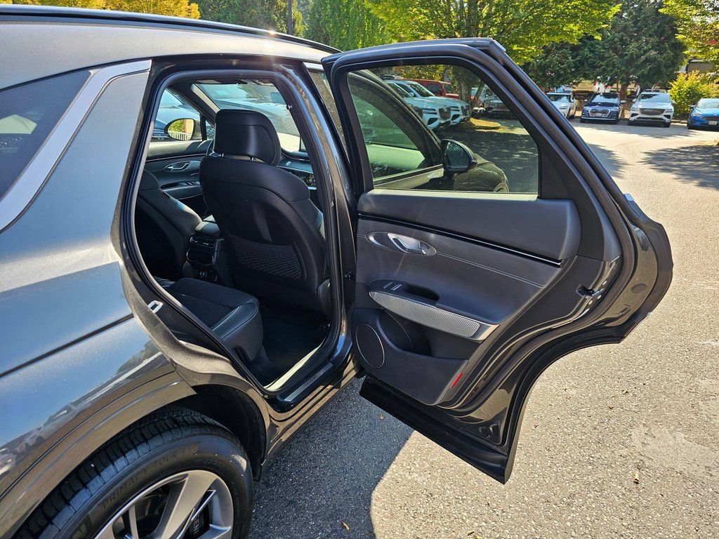 Used 2025 Genesis GV70 3.5T Sport AWD/4WD image 26