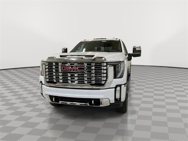 New 2026 GMC Sierra 2500 Denali w/ Denali Reserve Package image 3