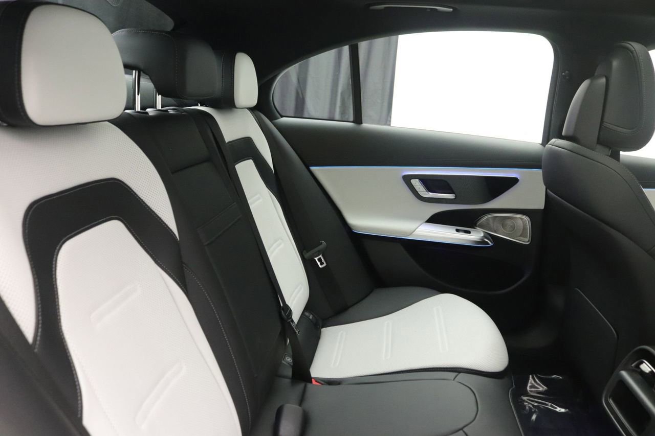 New 2026 Mercedes-Benz E 53 AMG e 4MATIC Sedan image 10
