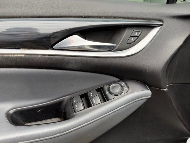 Used 2020 Buick Enclave Essence AWD/4WD image 24