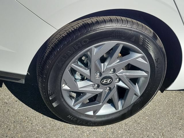 Certified 2026 Hyundai Elantra Hybrid FWD image 29