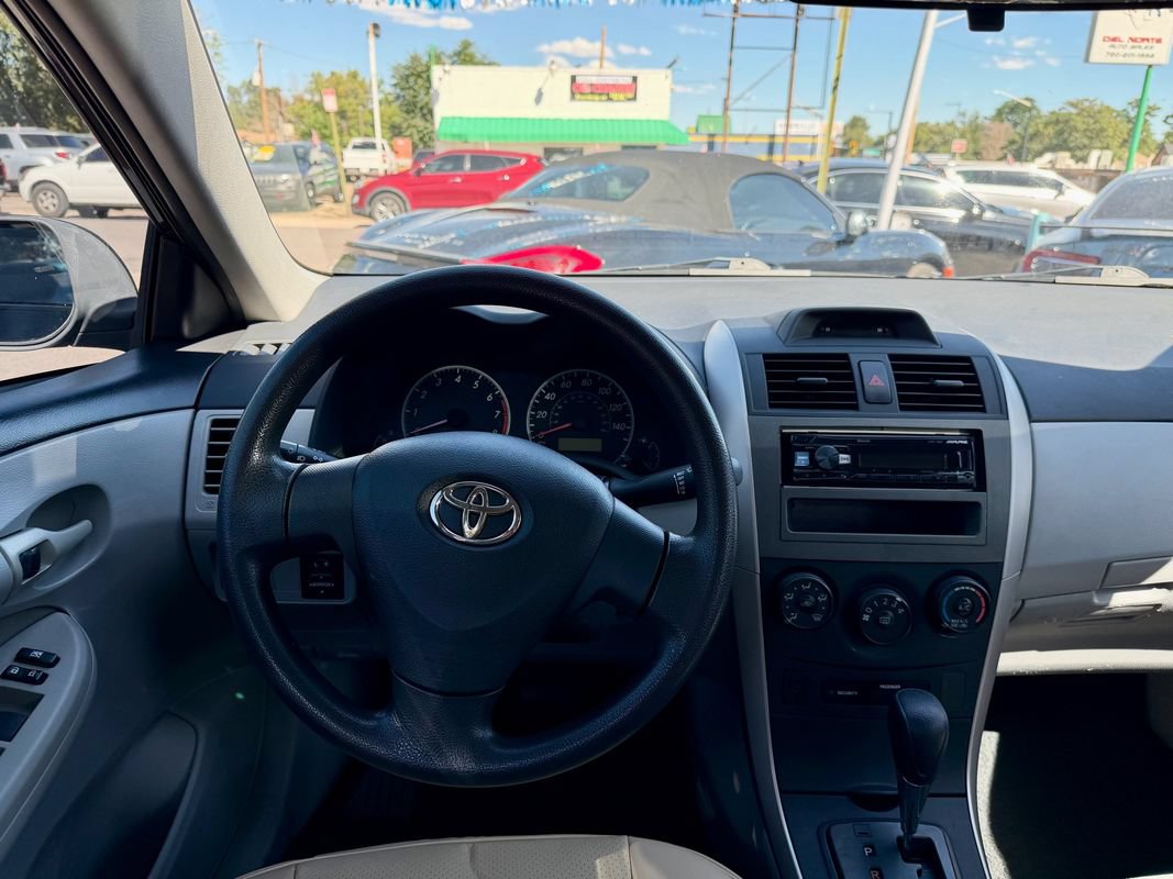 Used 2012 Toyota Corolla L FWD image 11