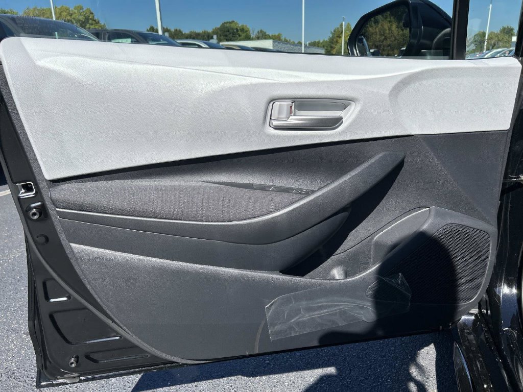 New 2027 Toyota Corolla SE FWD image 21