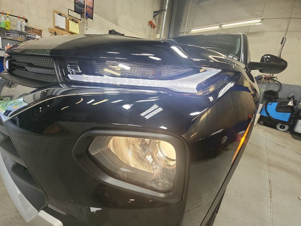 Used 2023 Chevrolet TrailBlazer LT FWD image 31