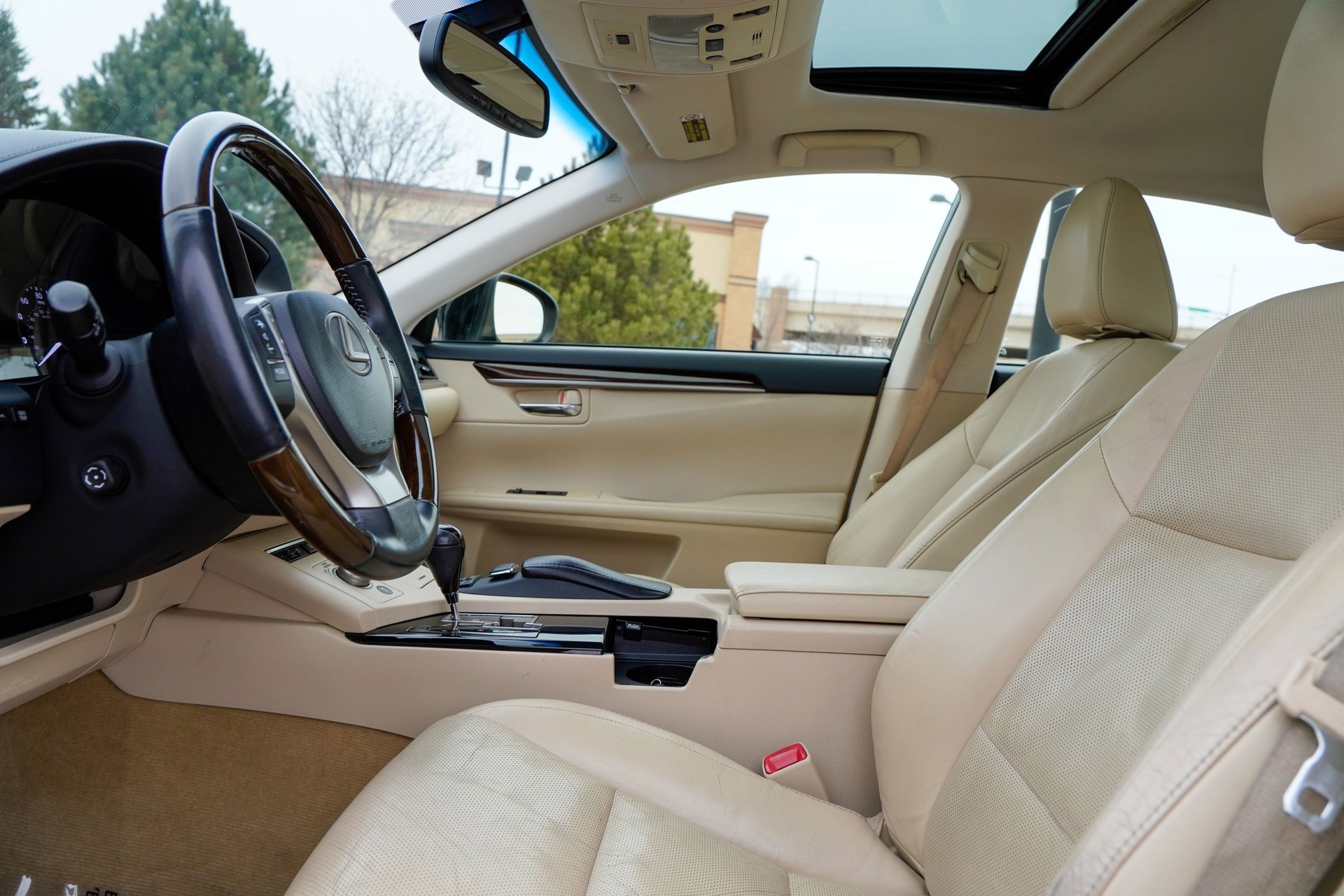 Used 2013 Lexus ES 350 4dr Sdn w/ Luxury Pkg image 10