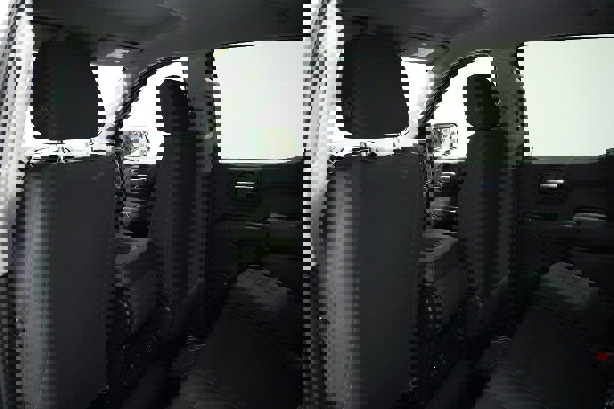 Used 2021 Chevrolet Silverado 1500 Custom image 24