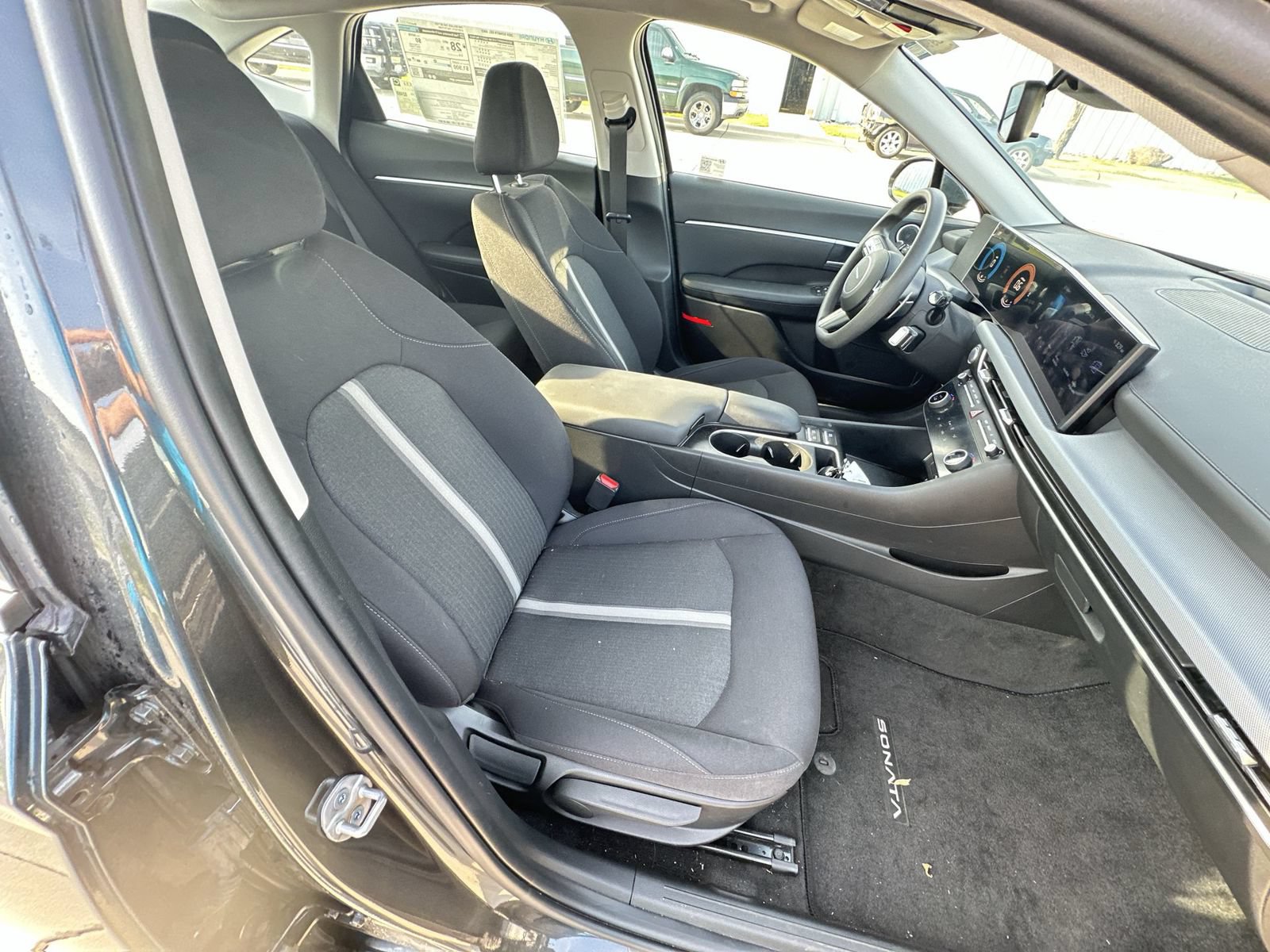 Used 2025 Hyundai Sonata SEL AWD/4WD image 26