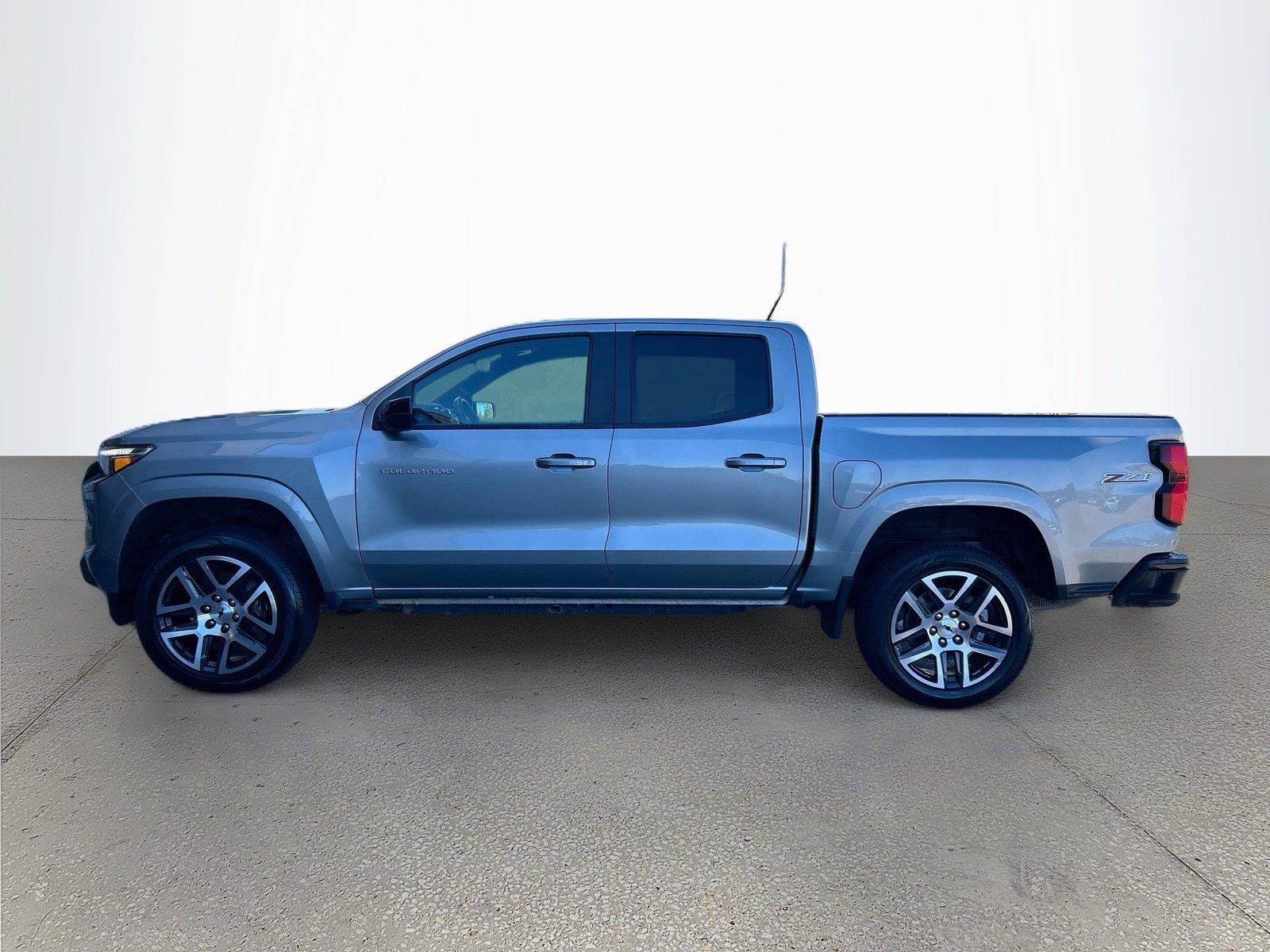 Used 2023 Chevrolet Colorado Z71 w/ Z71 Convenience Package 2 AWD/4WD image 7