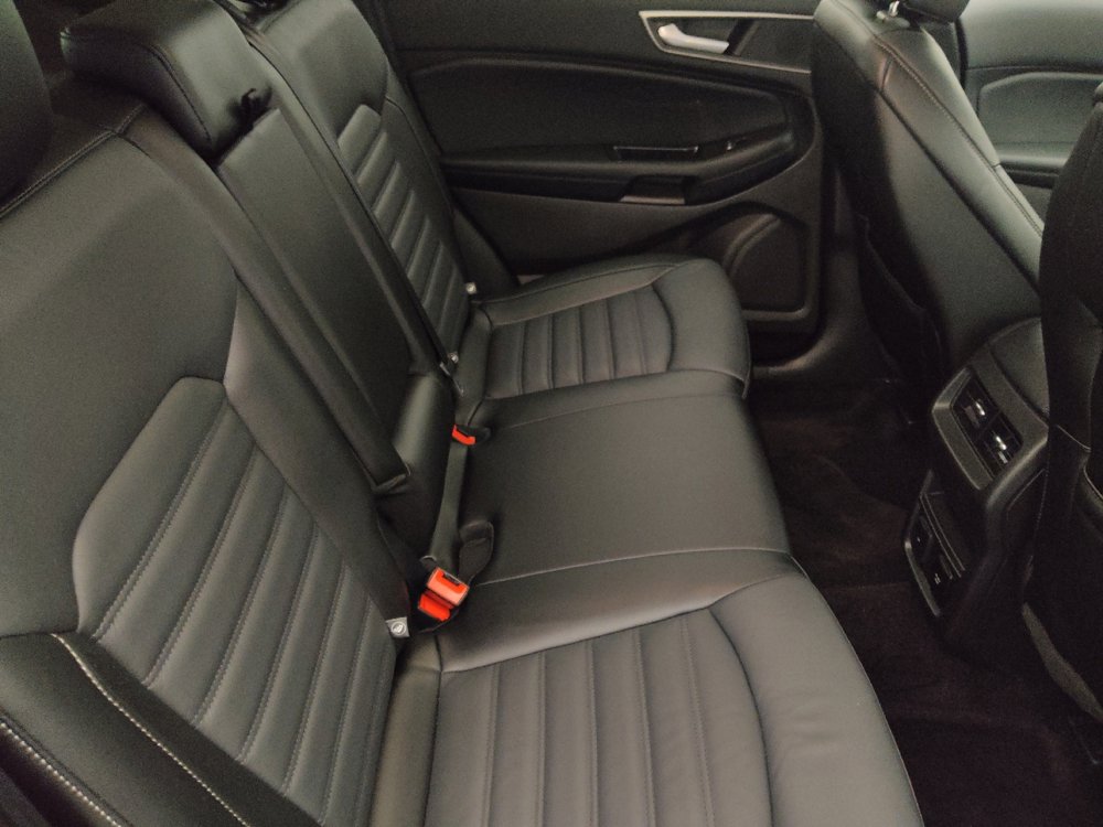 Used 2017 Ford Edge SEL w/ Equipment Group 201A FWD image 19