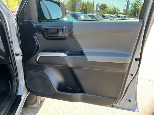 Used 2021 Toyota Tacoma SR5 RWD image 16