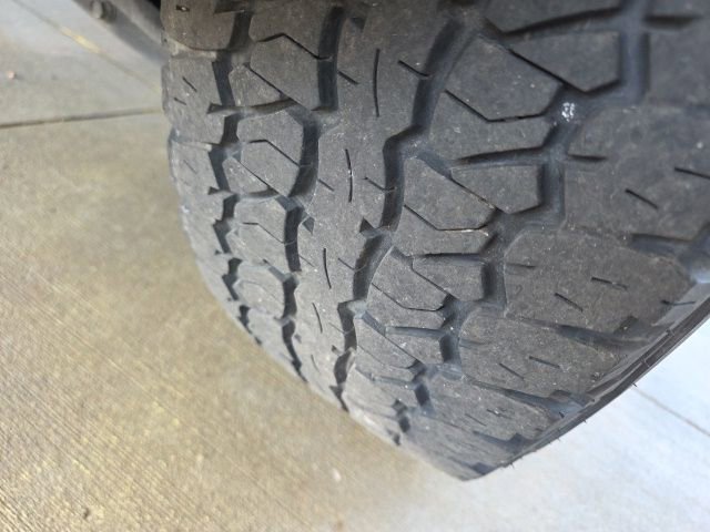 Used 2019 Jeep Cherokee Trailhawk AWD/4WD image 76