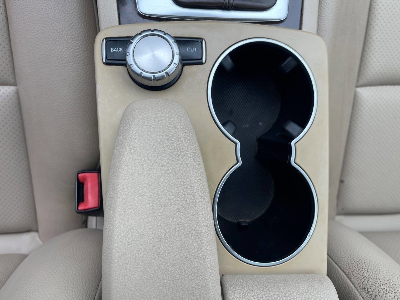 Used 2013 Mercedes-Benz C 300 4MATIC Sedan image 16