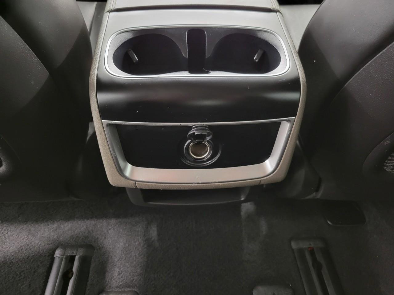 Used 2025 Kia Carnival FWD image 22