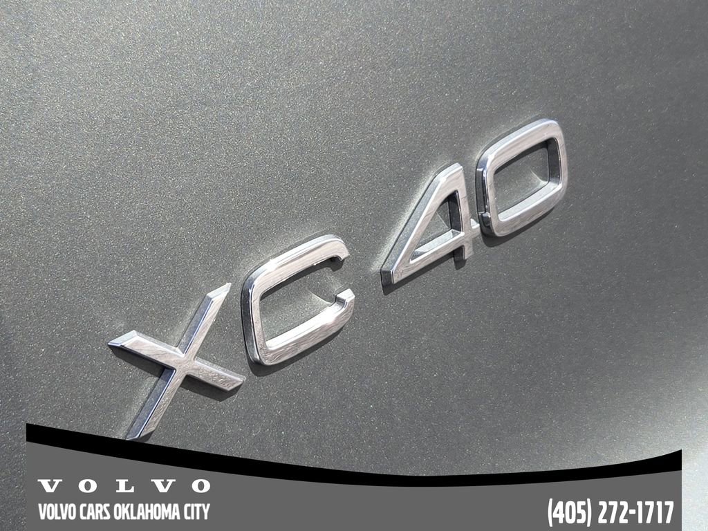 Certified 2026 Volvo XC40 B5 Plus w/ Climate Package image 10