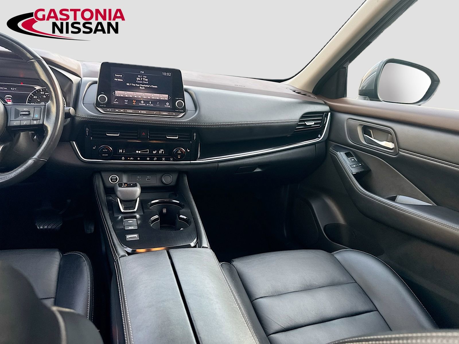 Used 2023 Nissan Rogue SL image 30