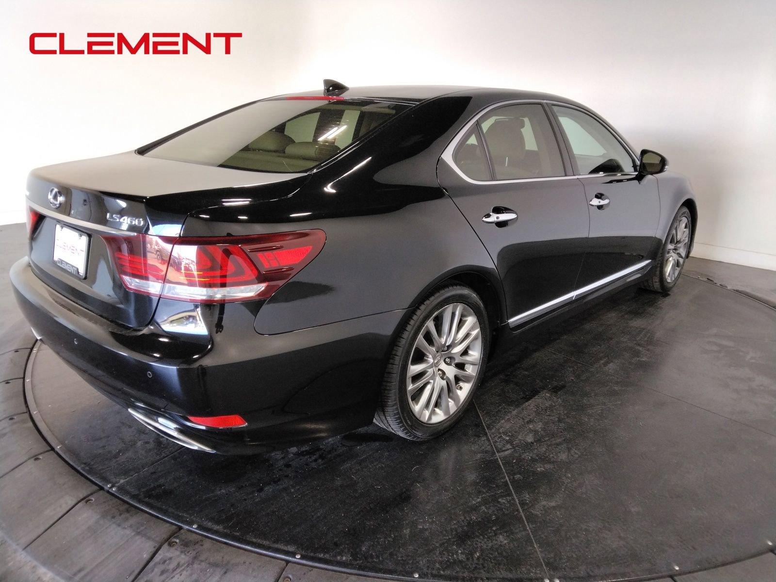 Used 2017 Lexus LS 460 w/ Comfort Package image 5
