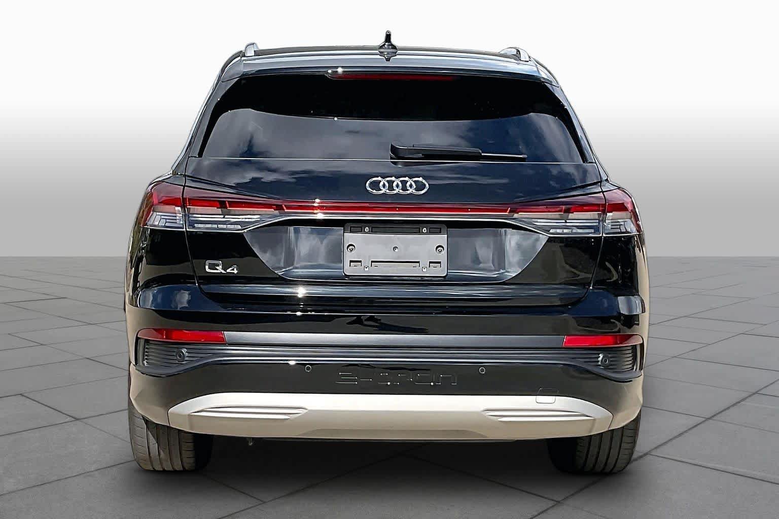 Used 2023 Audi Q4 e-tron Premium Plus w/ Premium Plus RWD image 4