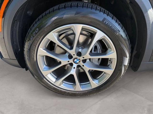 Used 2024 BMW X5 xDrive40i w/ Premium Package AWD/4WD image 14